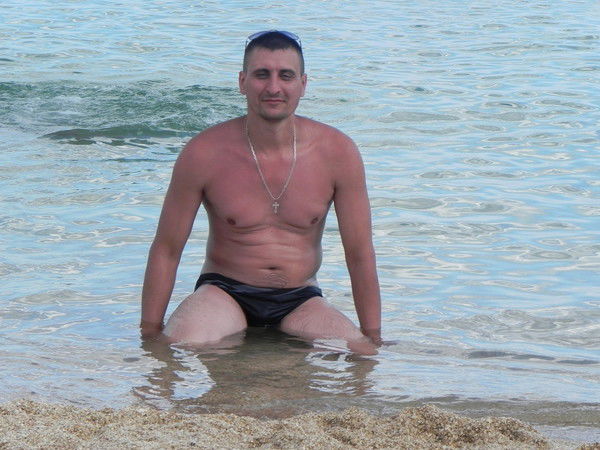 Александр Ефремов