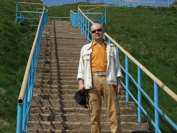 Андрей Артамонов