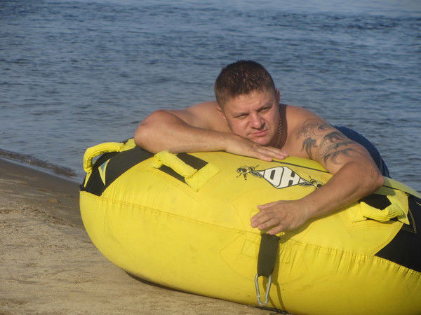 Александр Колесников