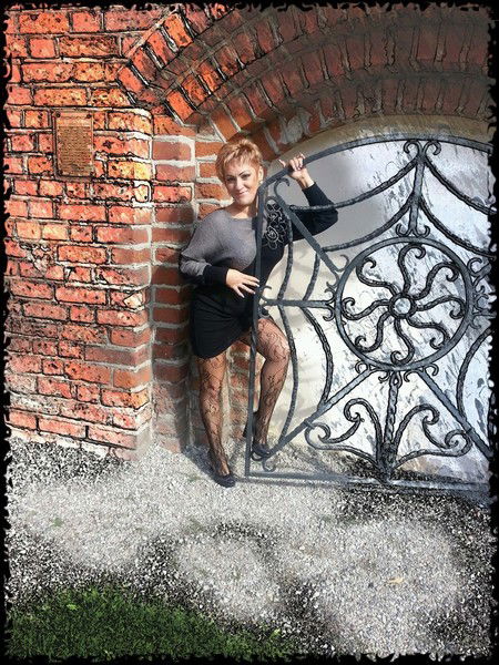 Анюта Тарасова