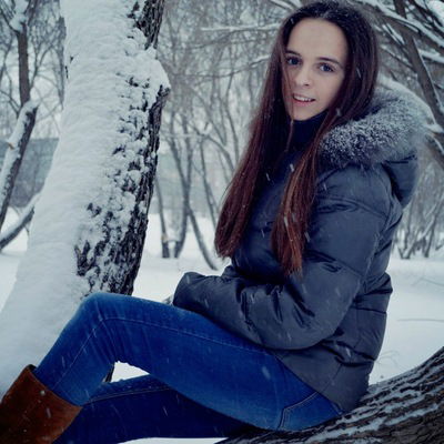 Анна Елесина