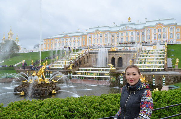 Назым Айтказина