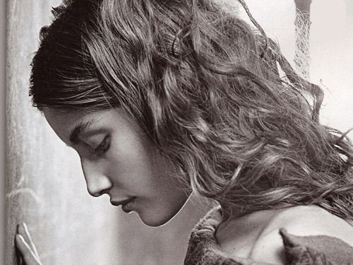 Элес Жокушова