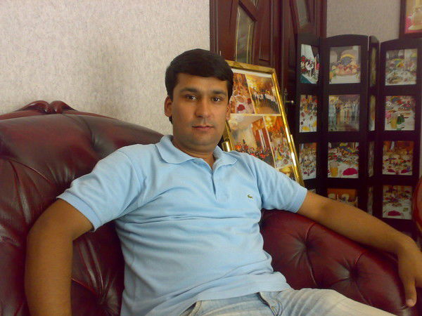 Алишер Насридинов