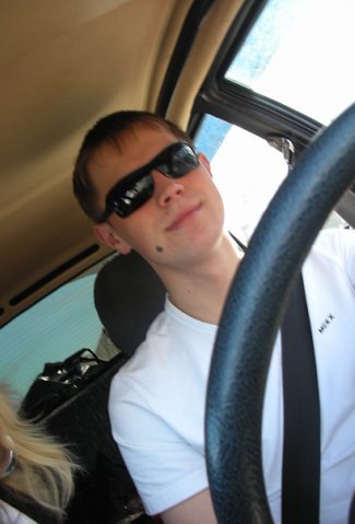 Артем Бондарев