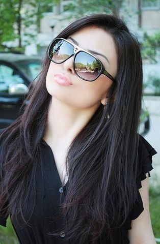 **pod Tvoim Vzglyadom**