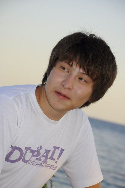 Олжас Омаров