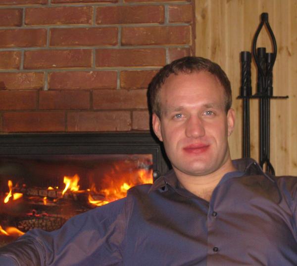 Евгений Лесников