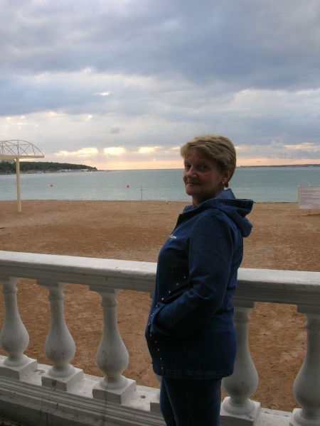 Лариса Комарова