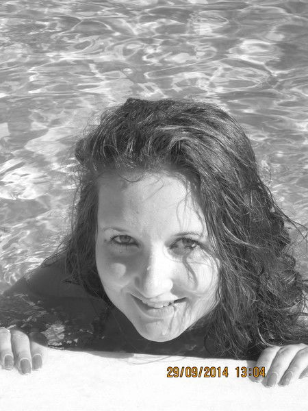 Анютка ********