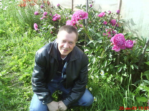 Александр Власов