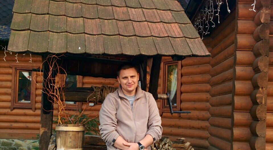 Юрий Олейник