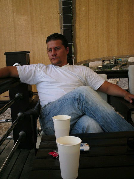 Неизвестно Неизвестно