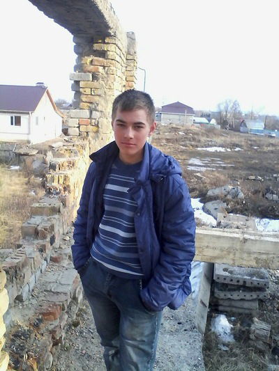 Игорь Тихонов