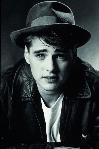 Нана Травеникова