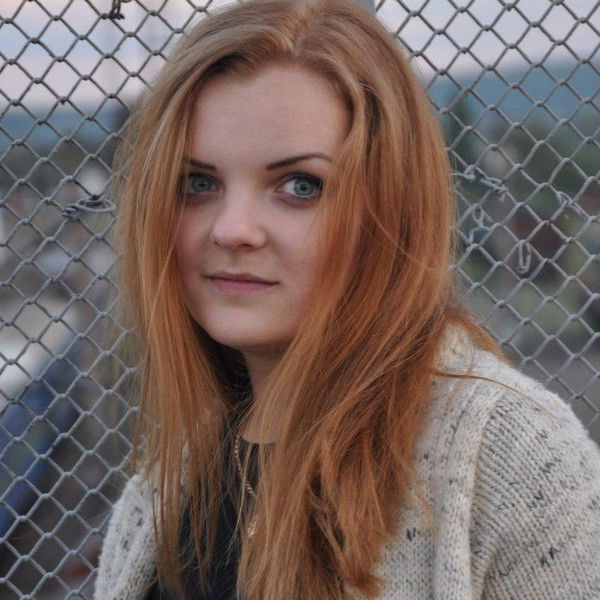 Мария Комарова