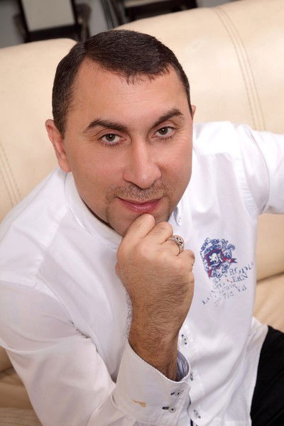 Владимир Арутюнов