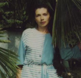 Лариса Перова