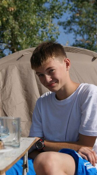 Антон Лавренюк