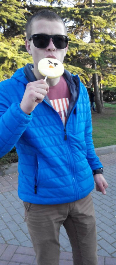 Влад Колесник