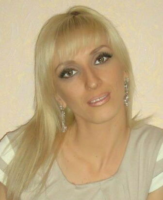 Анна Константинова