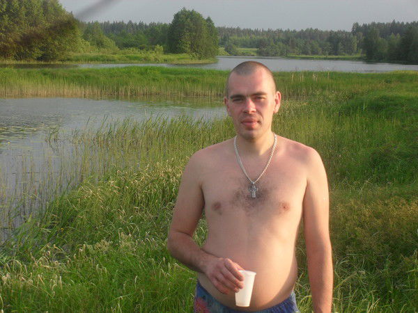 Артем Неволин