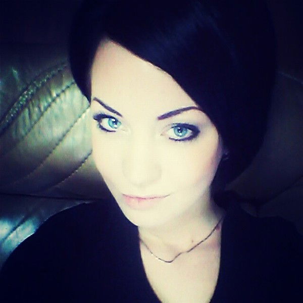 Анна Максимова