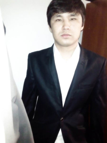 Айбек Алиев