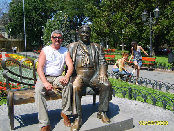 Владимир Антипов