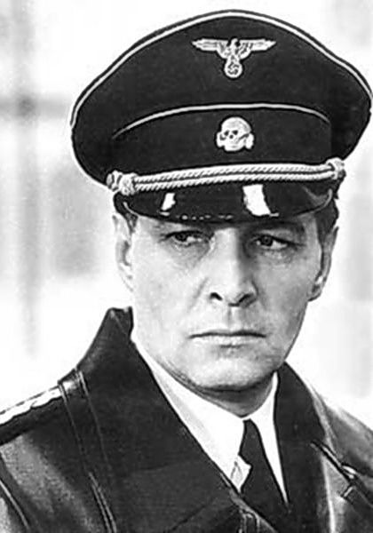 Олег Фаустов