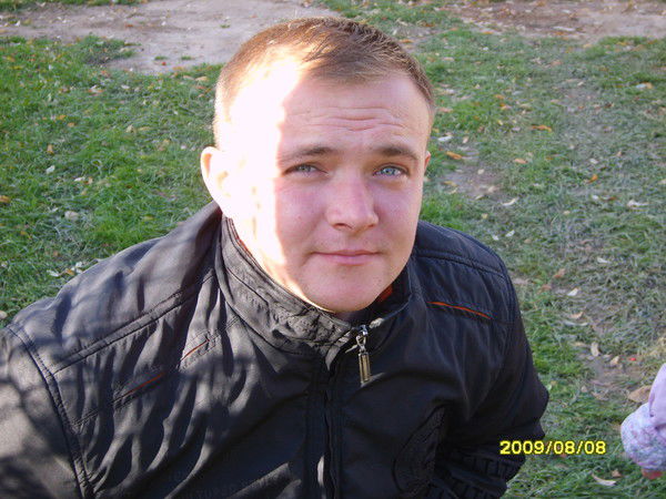 Александр Власов