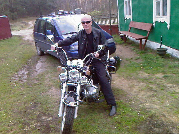 Николай Нахват