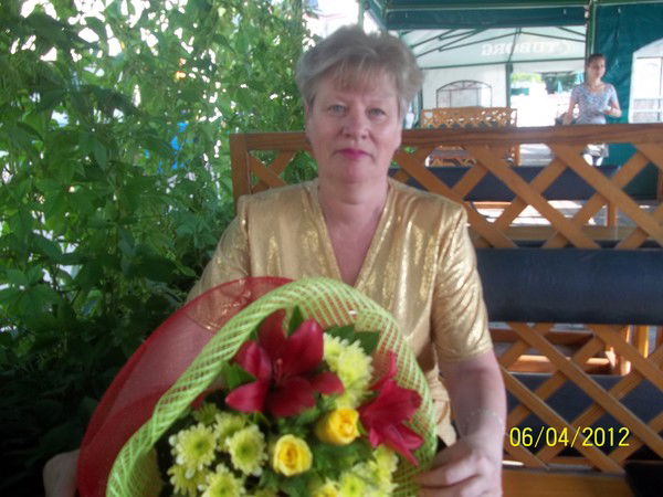 Елена Петрова