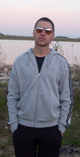 Серж Тихонов