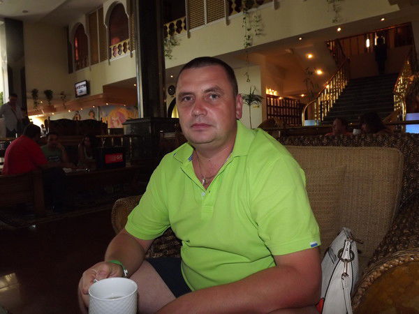 Юрий Антонов