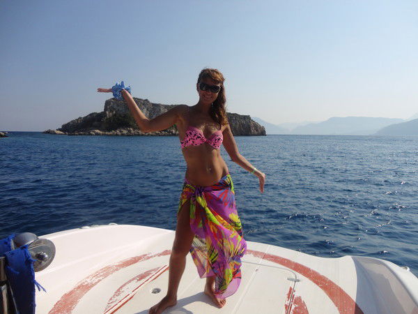 Анютка Ушакова