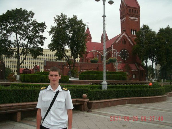 Анатолий Гарин