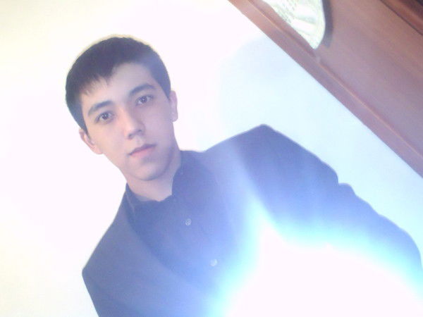 Шахназар Мамуров