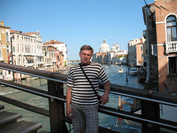 Александр Лозовский