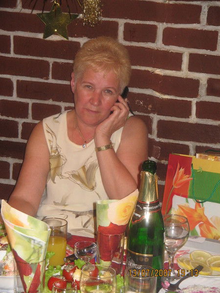 Нина Петрова