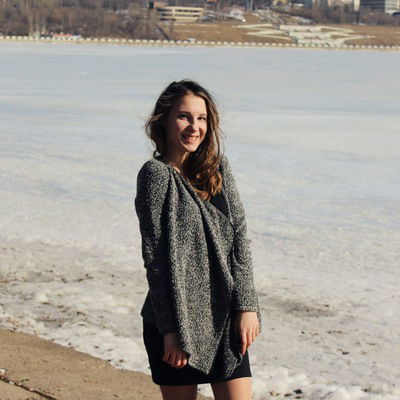 Лена Балянова