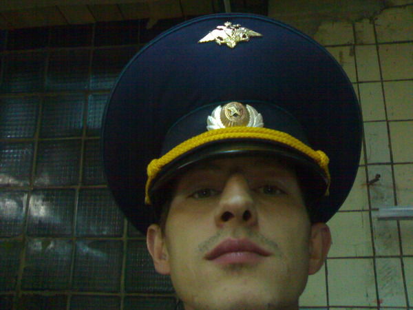 Анатолий Макаров