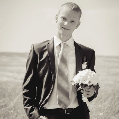 Денис Алексеев