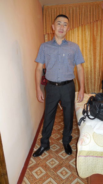 Алмаз Базарханов