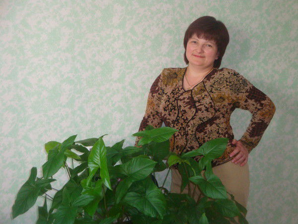 Елена Захарова