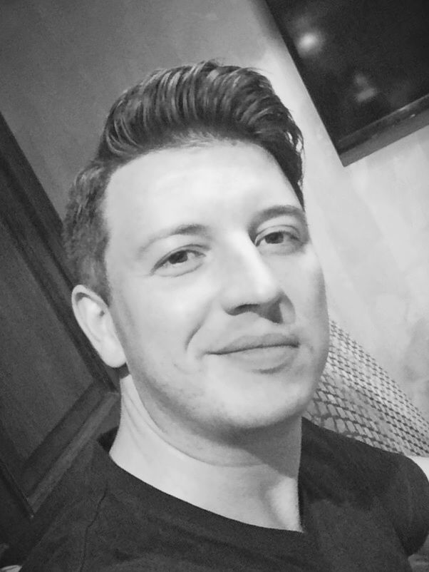 Анатолий Петров