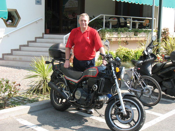 Виктор Редькин