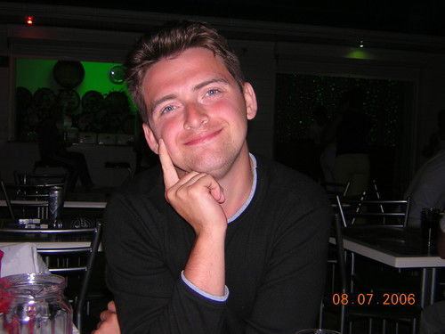 Неизвестно Неизвестно