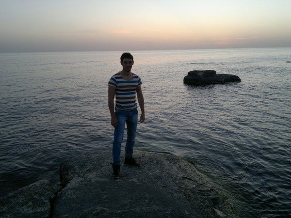 Роман Абдиганиев