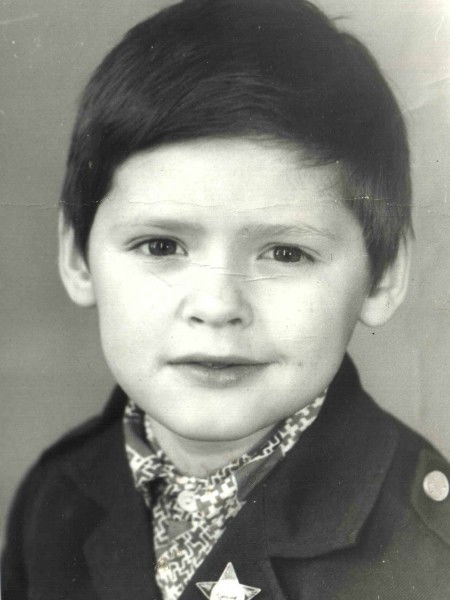 Олег Казаков